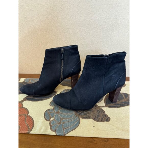 Cole Haan Leather Ankle Booties With Wooden Heel & Side Zipper Black Size 8 - Picture 3 of 8